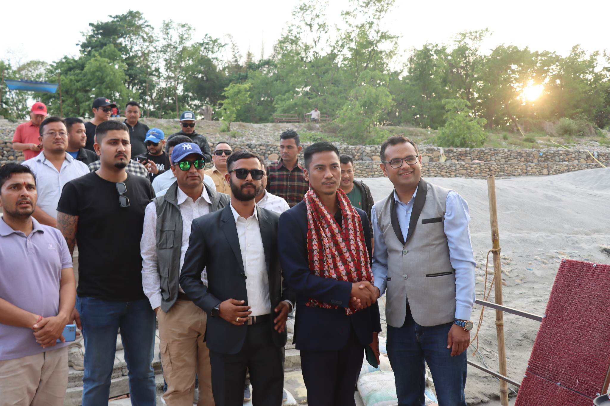 नेपालकाे पहिलाे क्रुज देशले नै गौरव गर्न लायक छ भन्दै सासंद लामाले गरे क्रुजको प्रसंसा ( फाेटाेफिचर सहित)