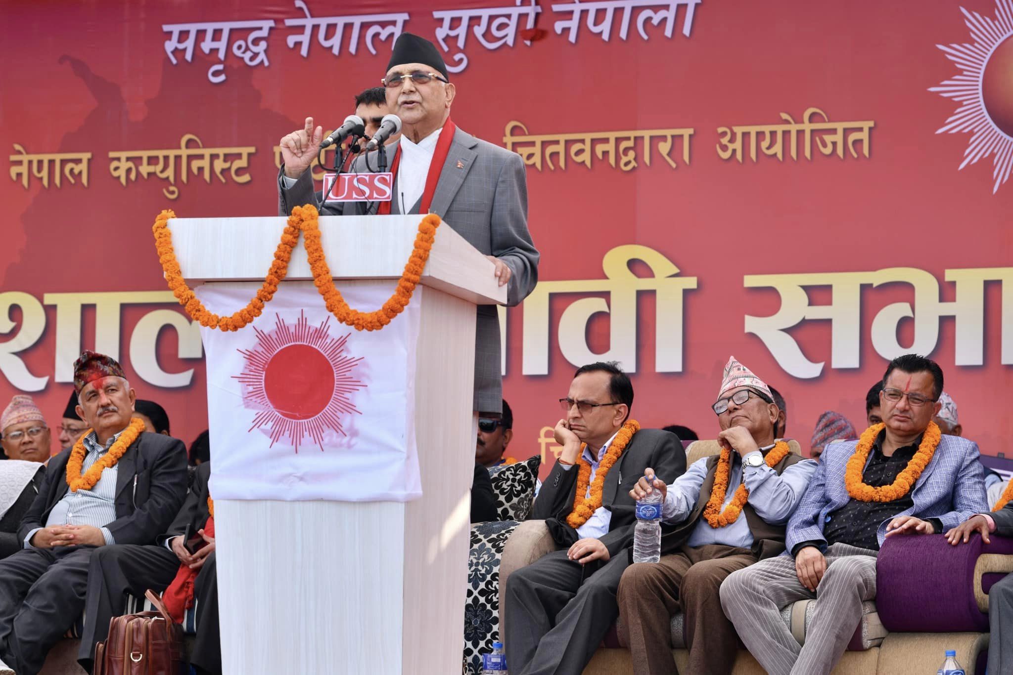चितवन–३ मा दिनेश कोइरालालाई जिताउनुस्ः केपी ओली
