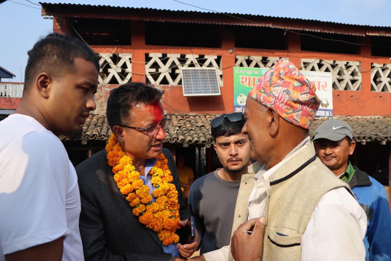 पात्र एक समर्थन अनेक पाएका कोइराला