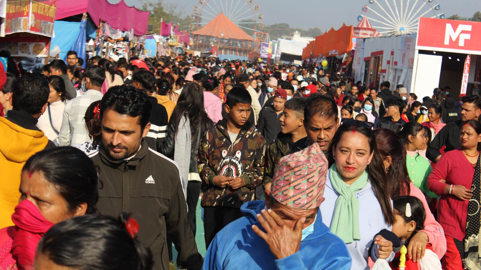 एकैदिन ५५ हजारद्वारा चितवन महोत्सव अवलोकन,महोत्सव प्रचारप्रसारका लागि साइकल ¥याली