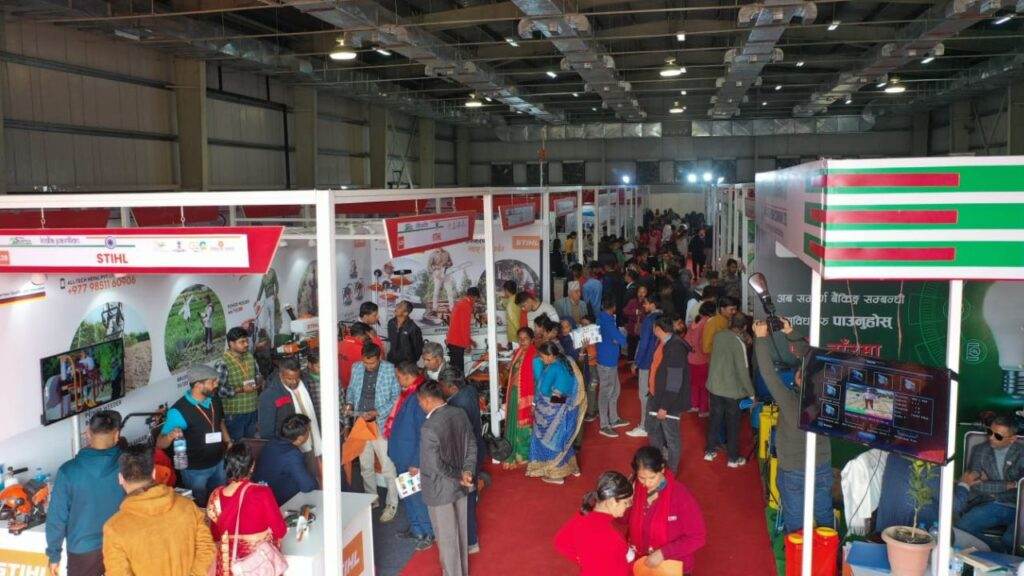 पाँँचौं नेपाल एग्रिटेक अन्तरराष्ट्रिय प्रदर्शनीको दोश्रो दिनमा अवलोकन गर्नेको भीड(फोटो फिचर सहित)